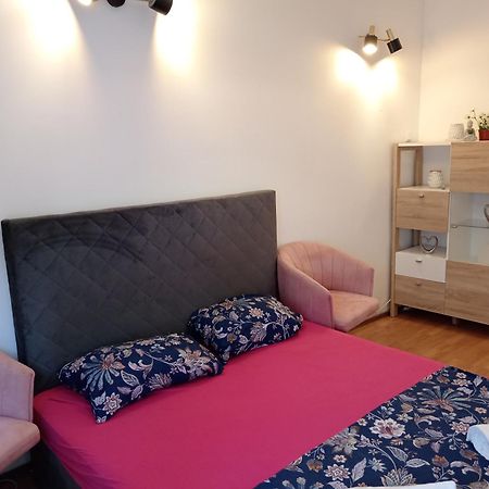 Rooms Viktoria Загреб Екстериор снимка